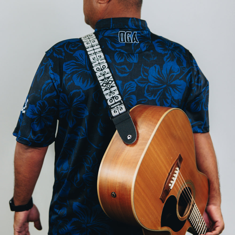 
                      
                        "Hibiscus Pareu" Night Navy - OGA Men's Polo - Black / Navy
                      
                    