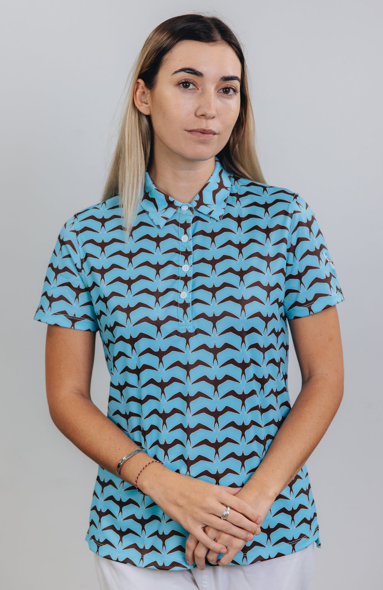 "Iwa Flock" Chocolate Sky - OGA Women's Polo - Chocolate Brown / Sky Blue