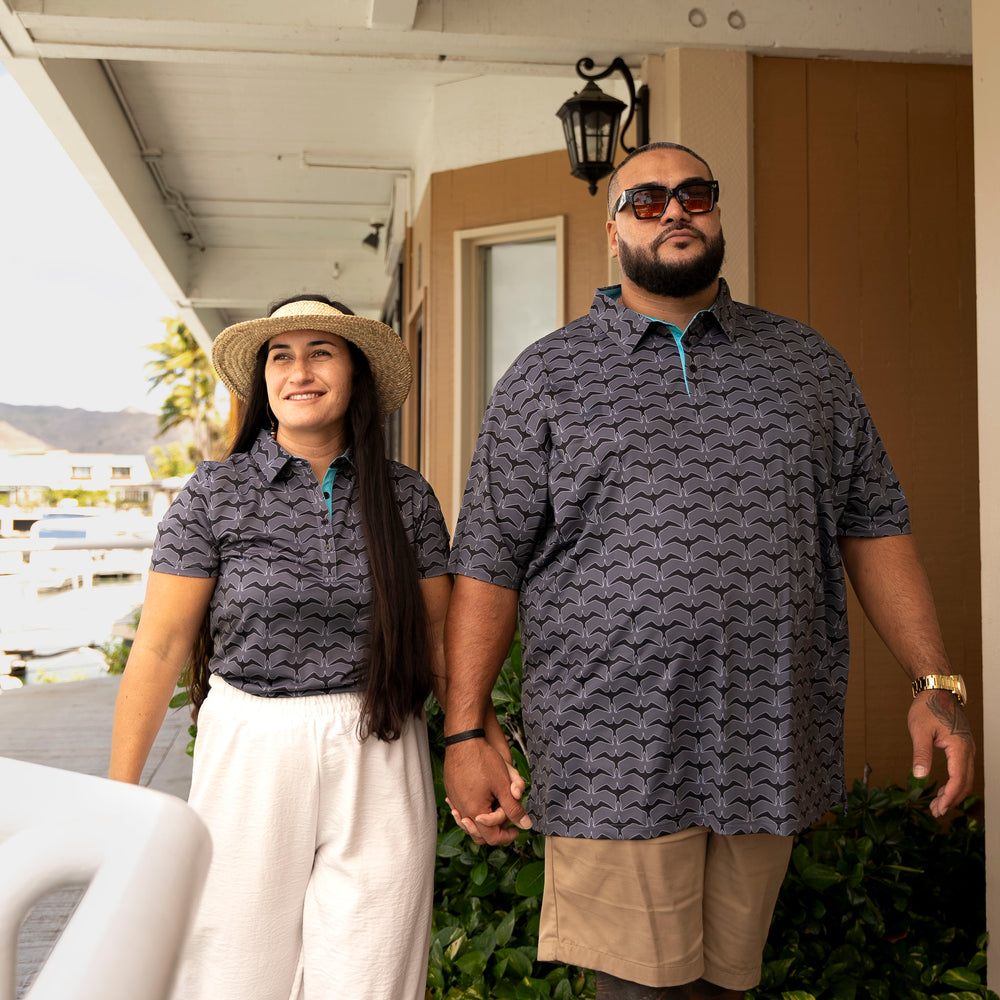 "Iwa Flock" Onyx Shadow - OGA Women's Polo - Graphite / Onyx